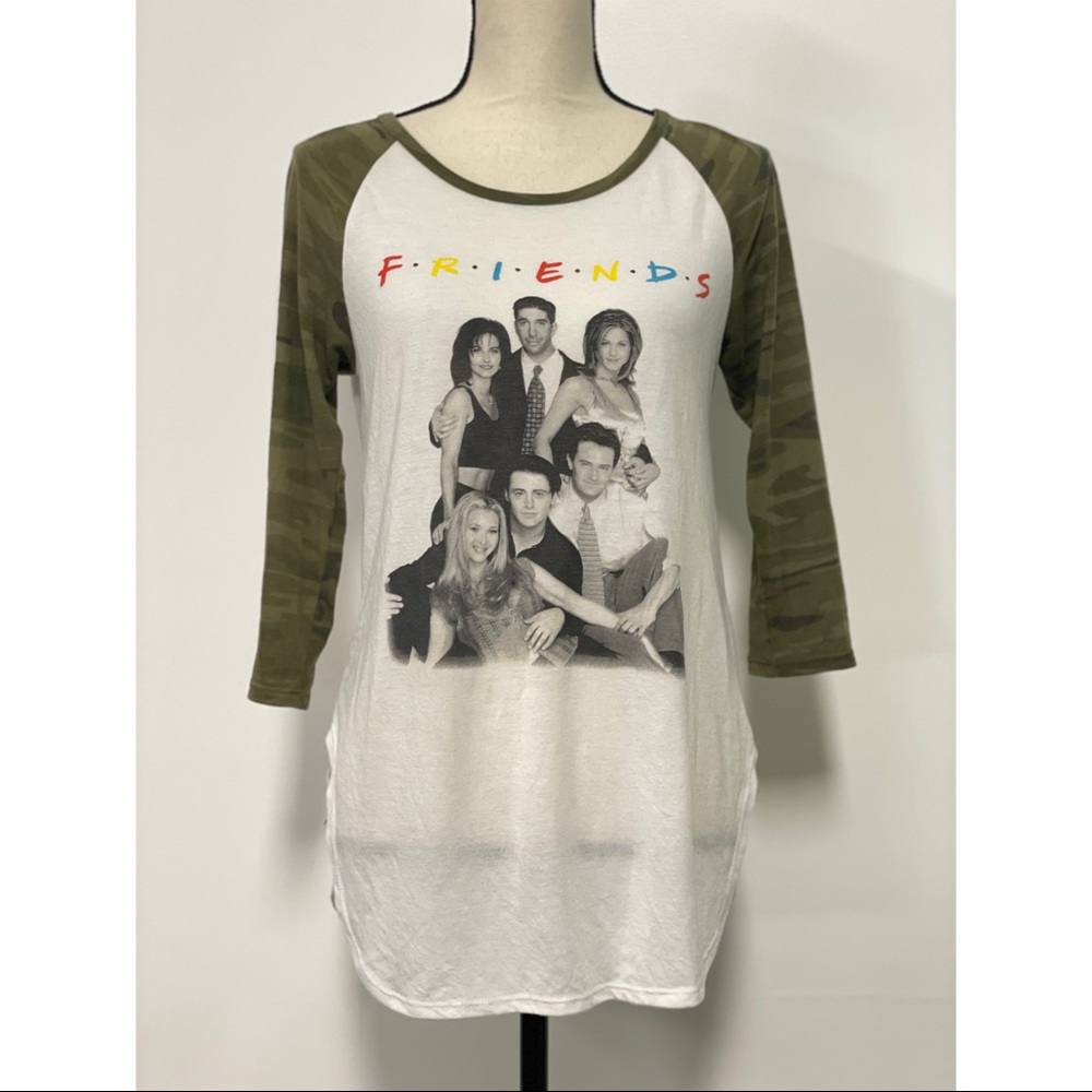 Friends 3/4 Sleeve Tee Graphic White Camo Sleeves Size L